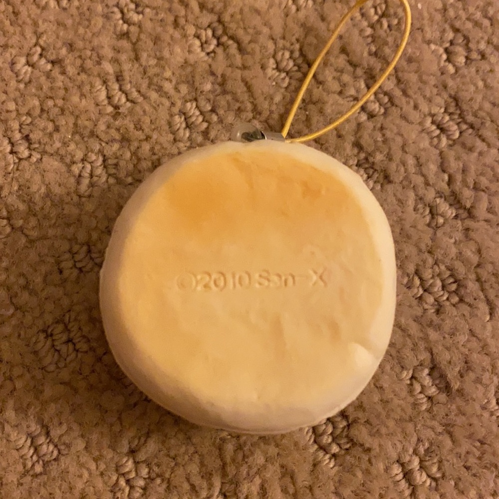 RARE Rilakkuma Chick Squishy Bun - Picture 2 of 4